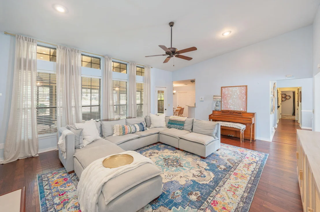 Photo of 1395 Windward Lane