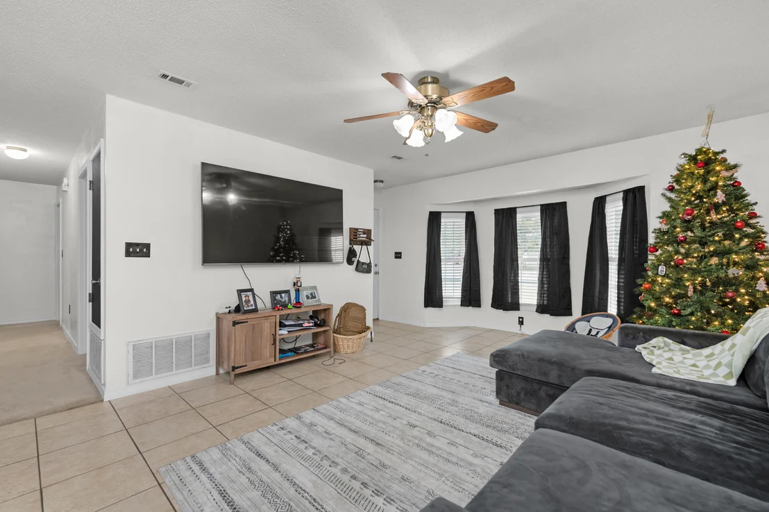 Photo of 400 Brown Place