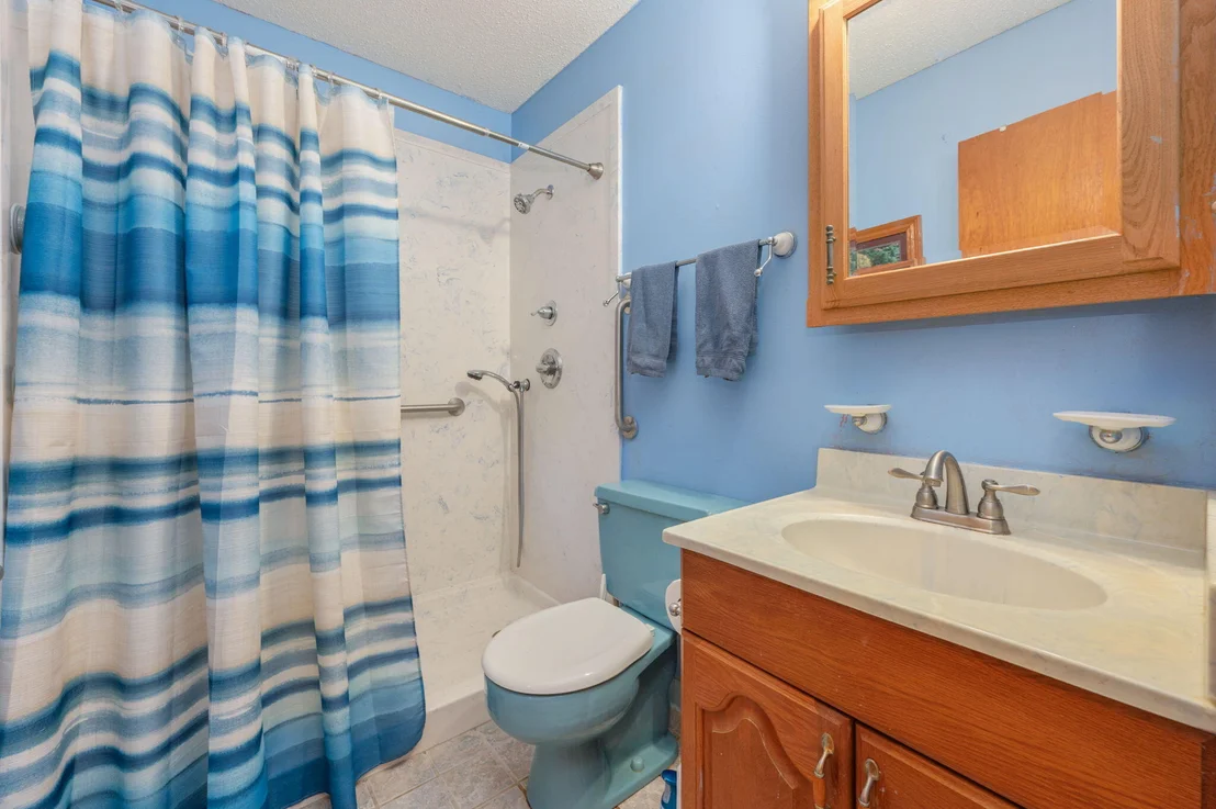Photo of 17 8th Avenue