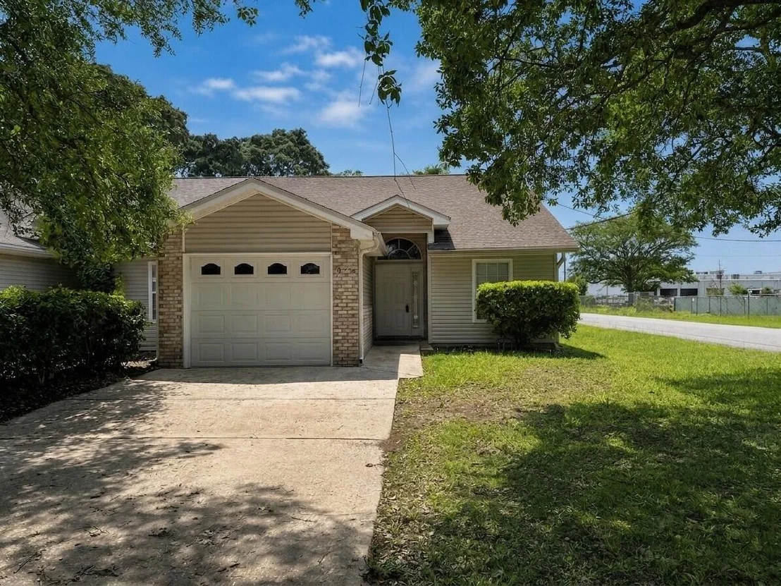 Photo of 697 Ferguson Drive