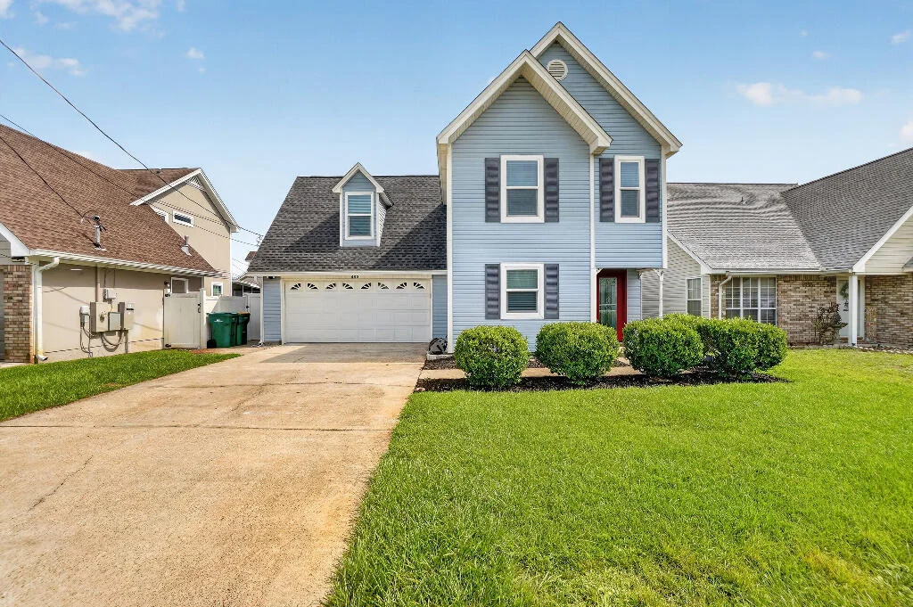 Photo of 402 Sandy Ridge Circle