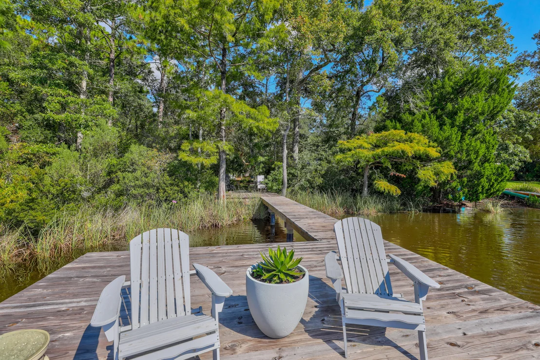 Photo of 11 W Bayou Forest Drive