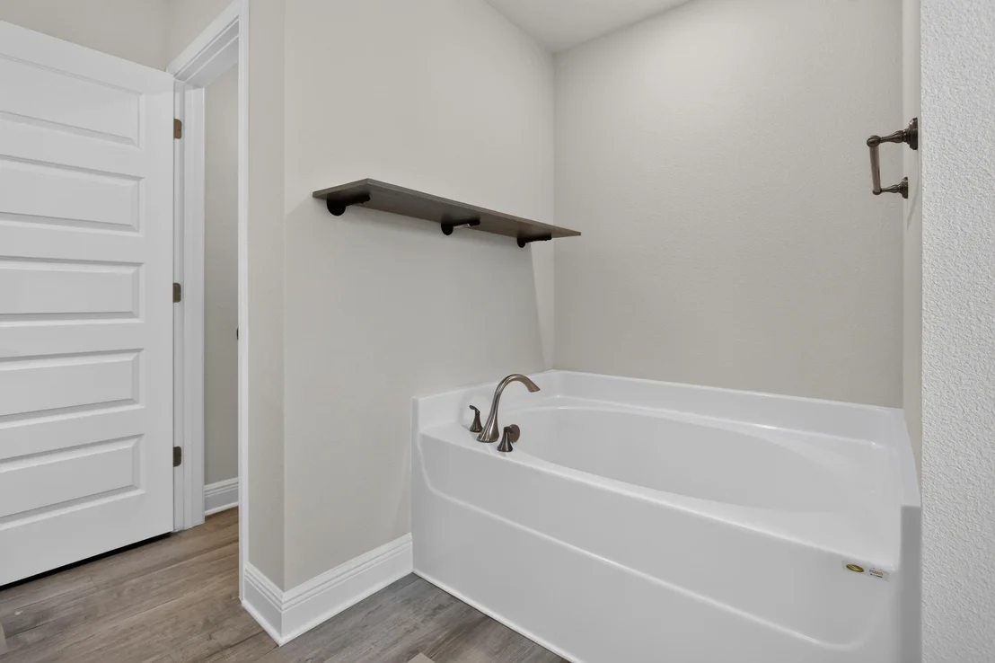 Photo of 5823 Crestlake Drive
