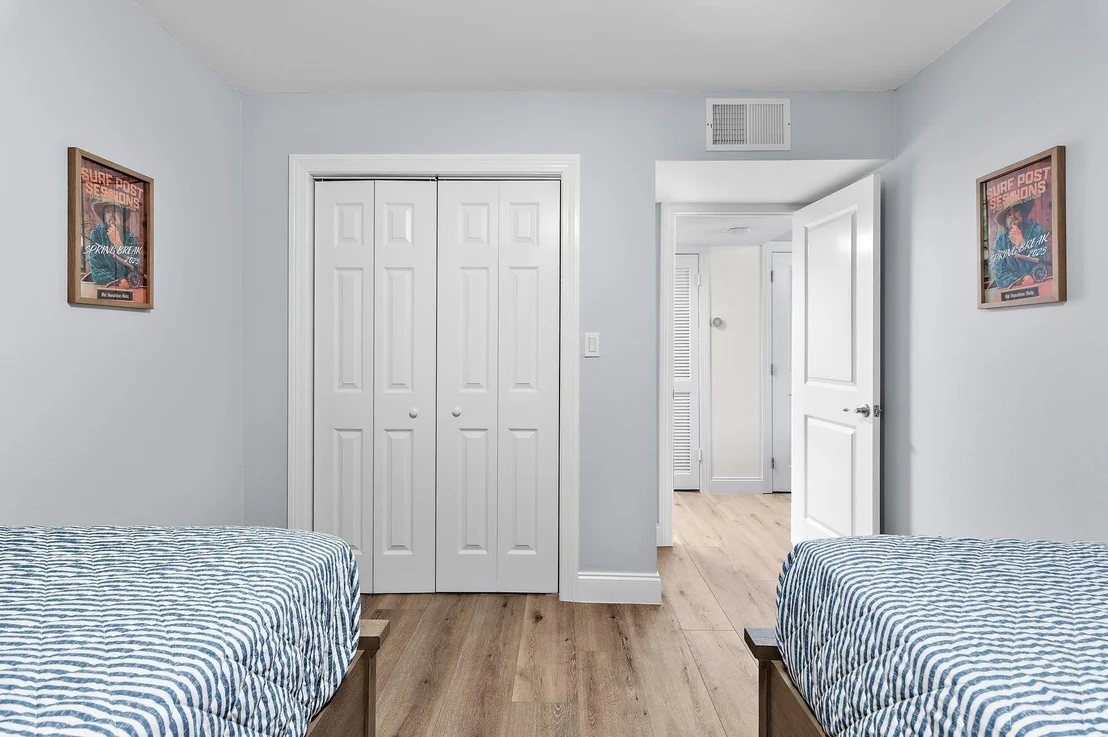 Photo of Unit UNIT33D at 373 Sunset Bay