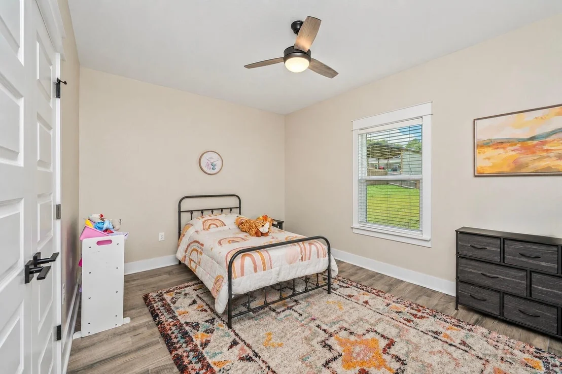 Photo of 5390 Aidan Street