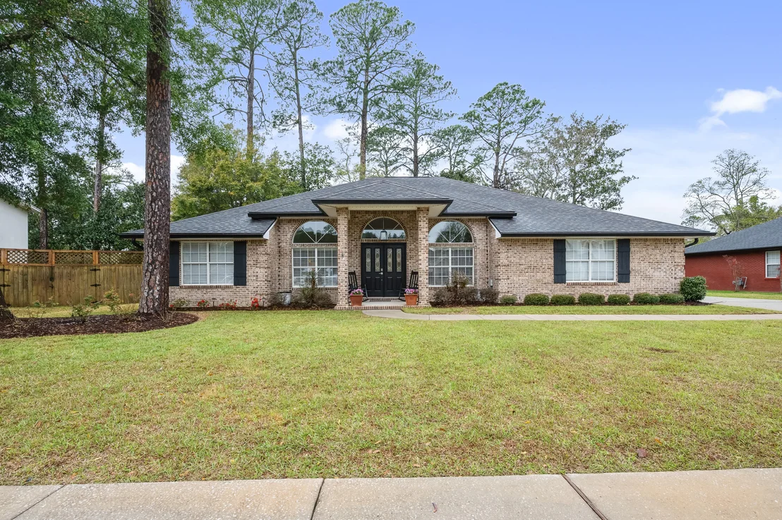 Photo of 209 Emmett Drive