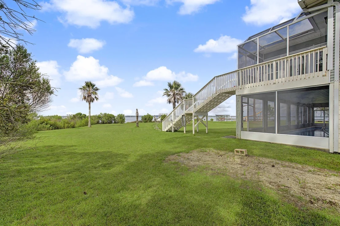Photo of 4501 Bayside Drive