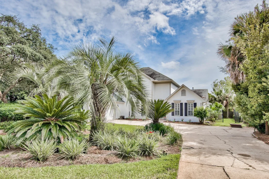 Photo of 4074 Indian Trail