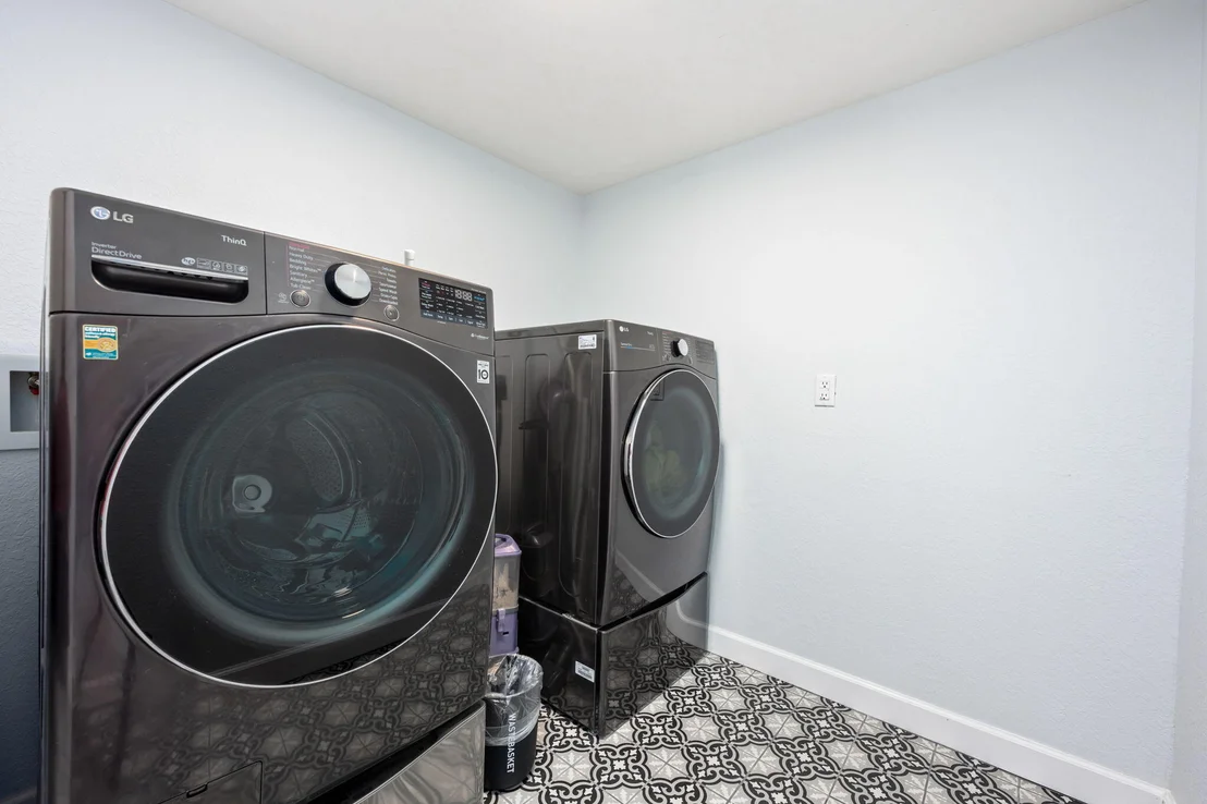 Photo of 255 Edge Avenue
