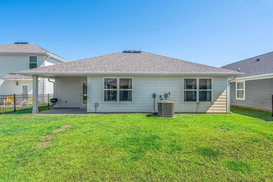 Photo of 103 Riverwalk Circle