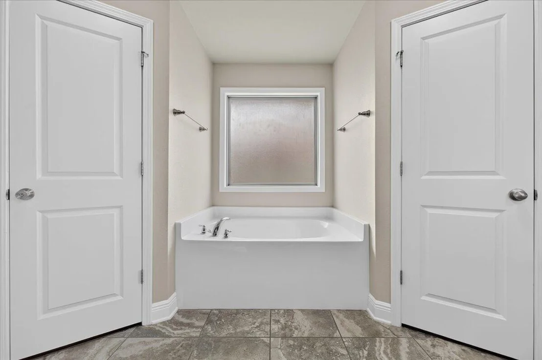 Photo of 6072 Winchester Circle