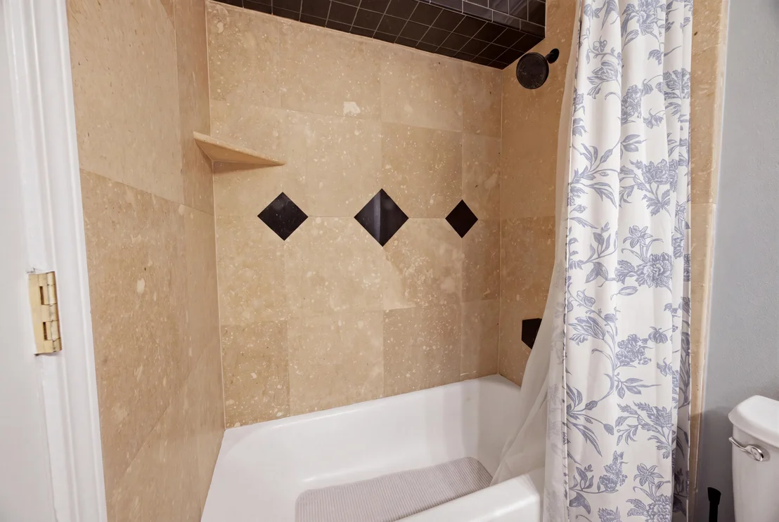 Photo of 325 Echo Circle