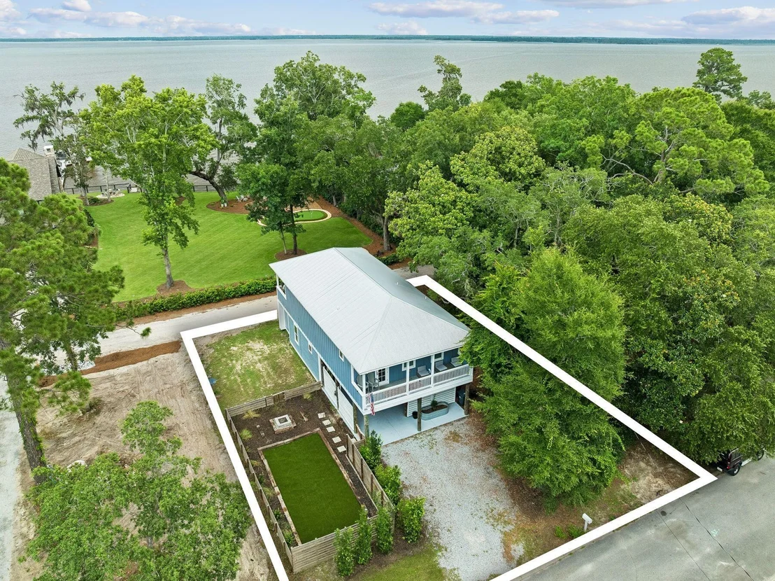 Photo of 71 Silverleaf Lane