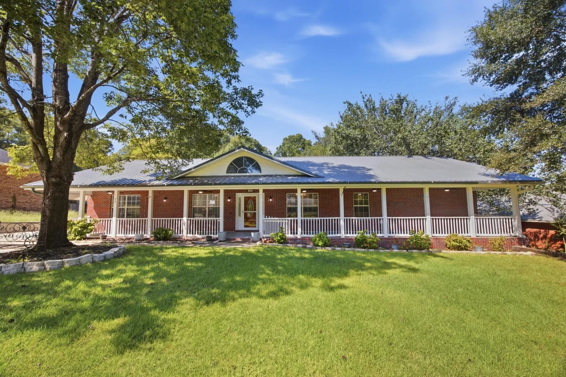 Photo of 111 Arapaho Trail