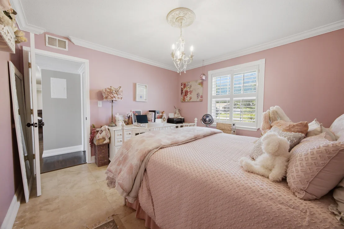 Photo of 325 Echo Circle