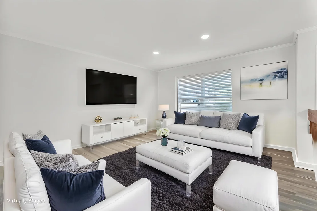 Photo of 328 Summit Drive