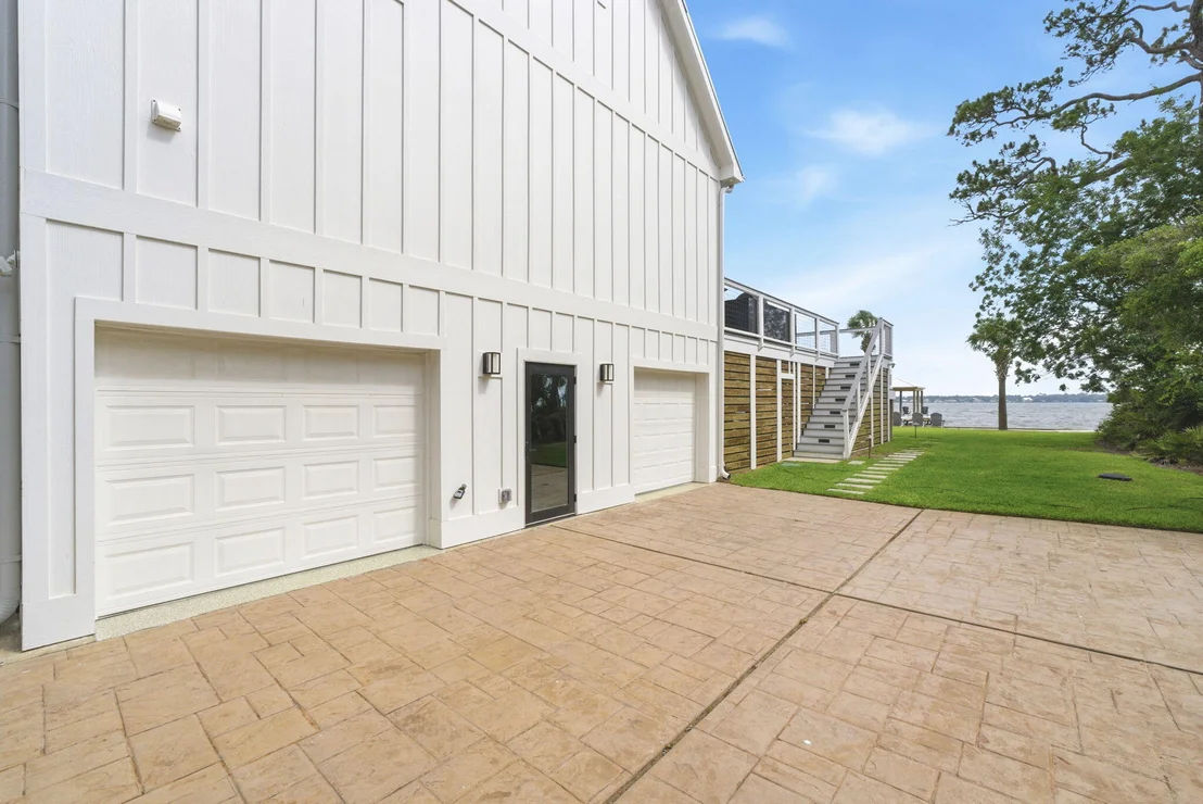 Photo of 31061 Peninsula Drive