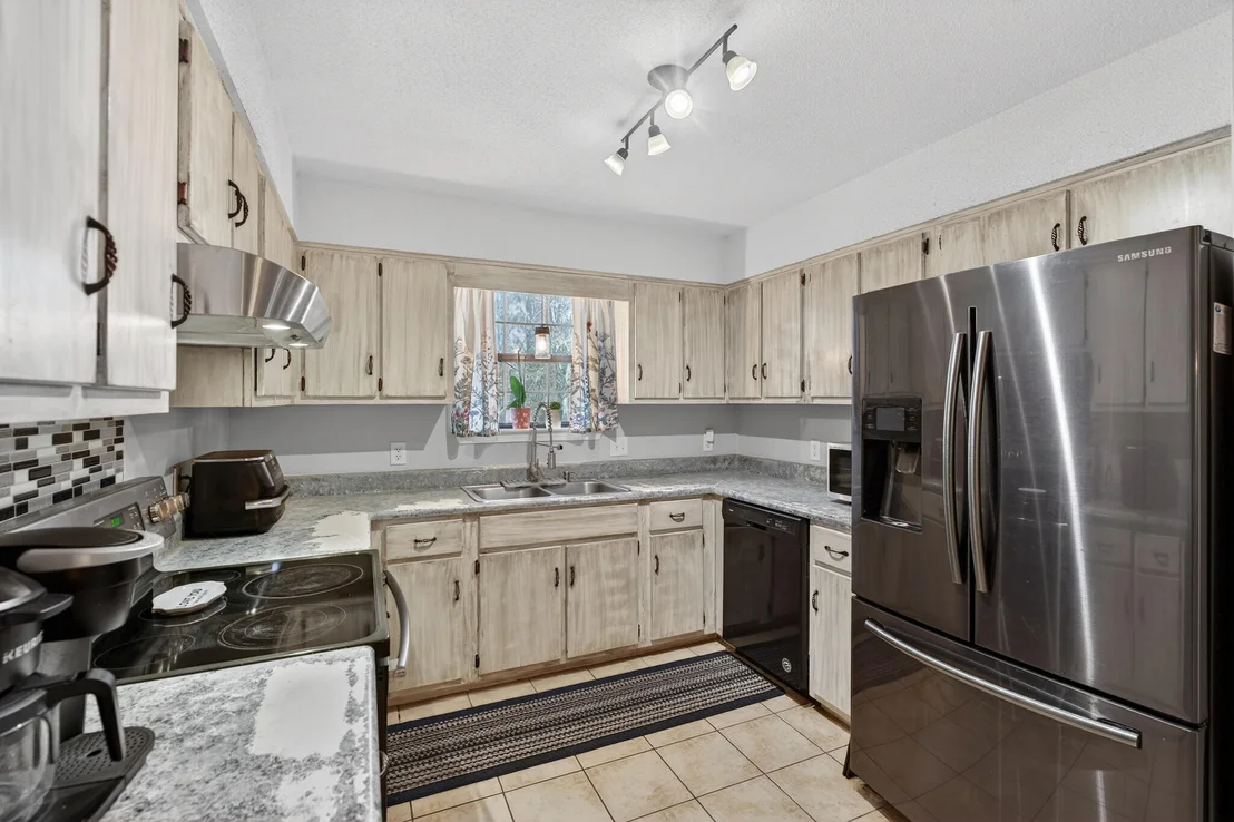 Photo of 104 Fairway Drive