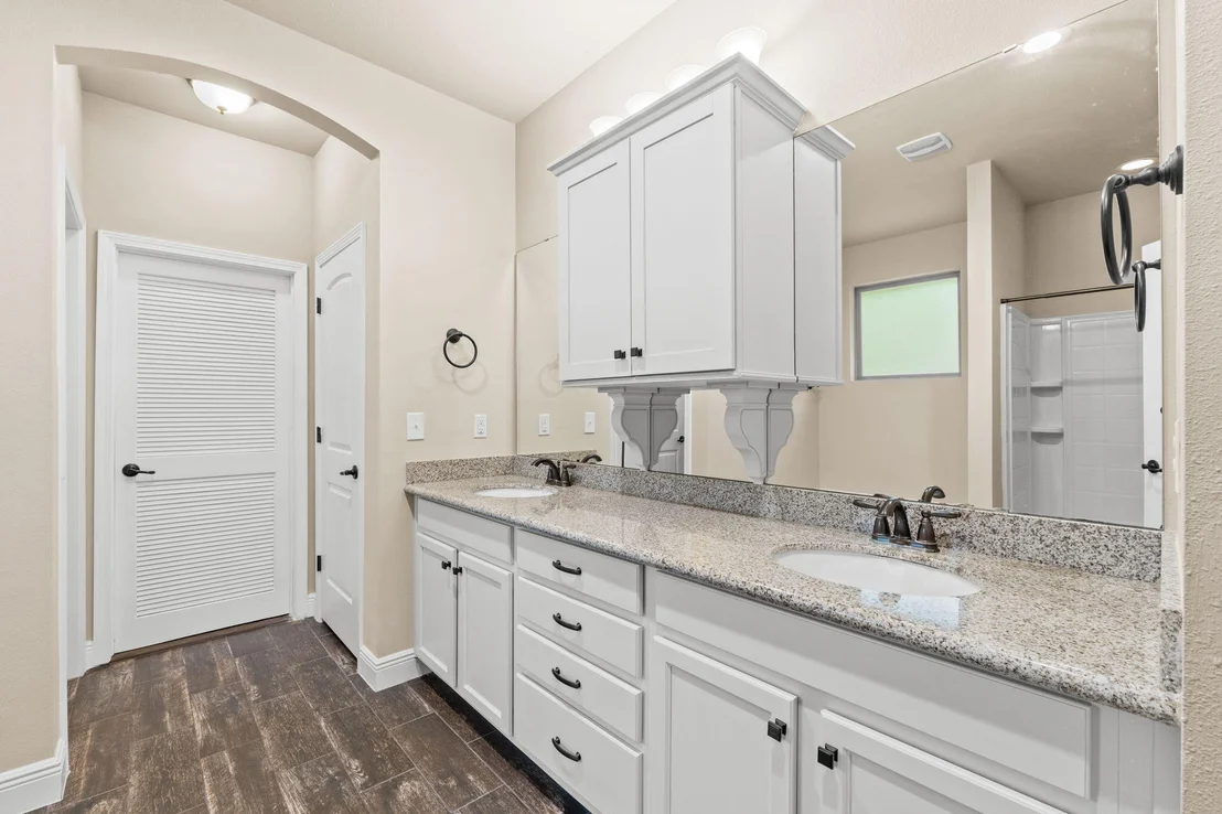 Photo of 48 Madiera Drive