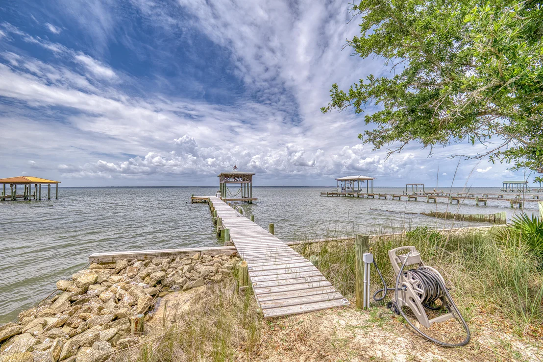Photo of 1089 Pearson Road