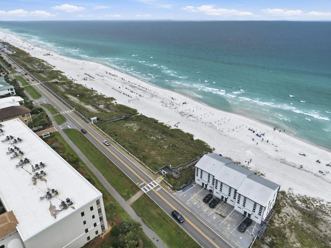 Photo of 423 Sandy Cay Drive