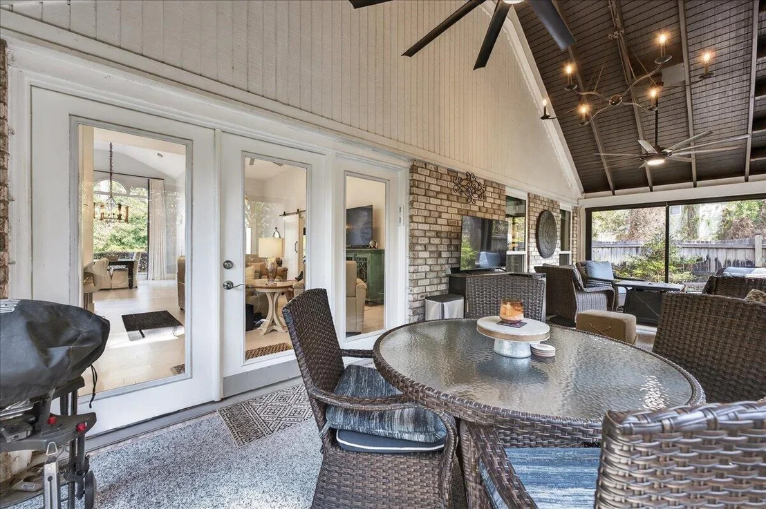 Photo of 627 Bayshore Drive