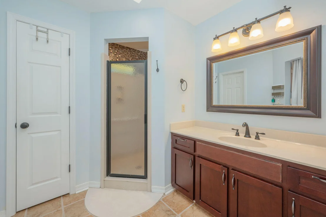 Photo of 1395 Windward Lane