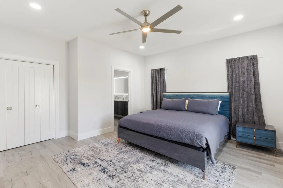 Photo of 39 Charlotte Avenue