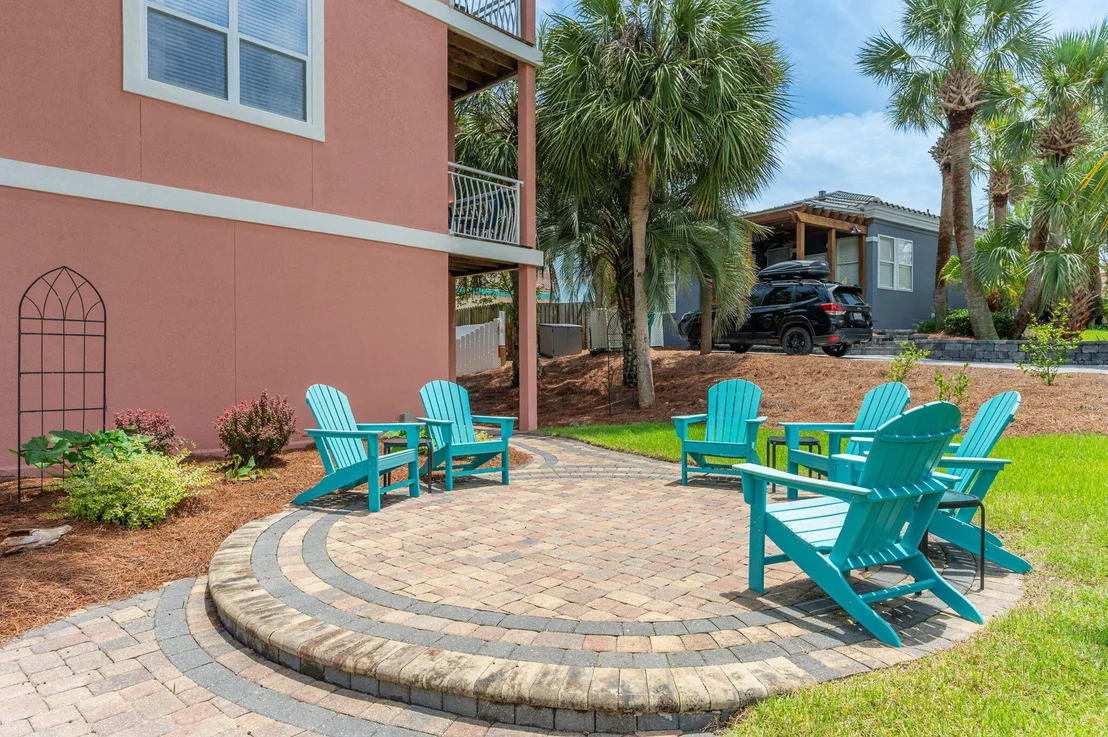 Photo of 110 Terra Cotta Way