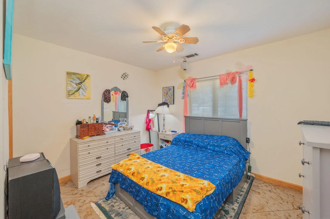 Photo of 2524 Lincoln Road