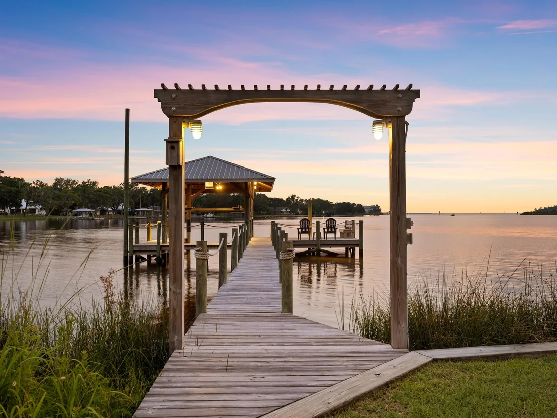 Photo of 104 George Ellis Point