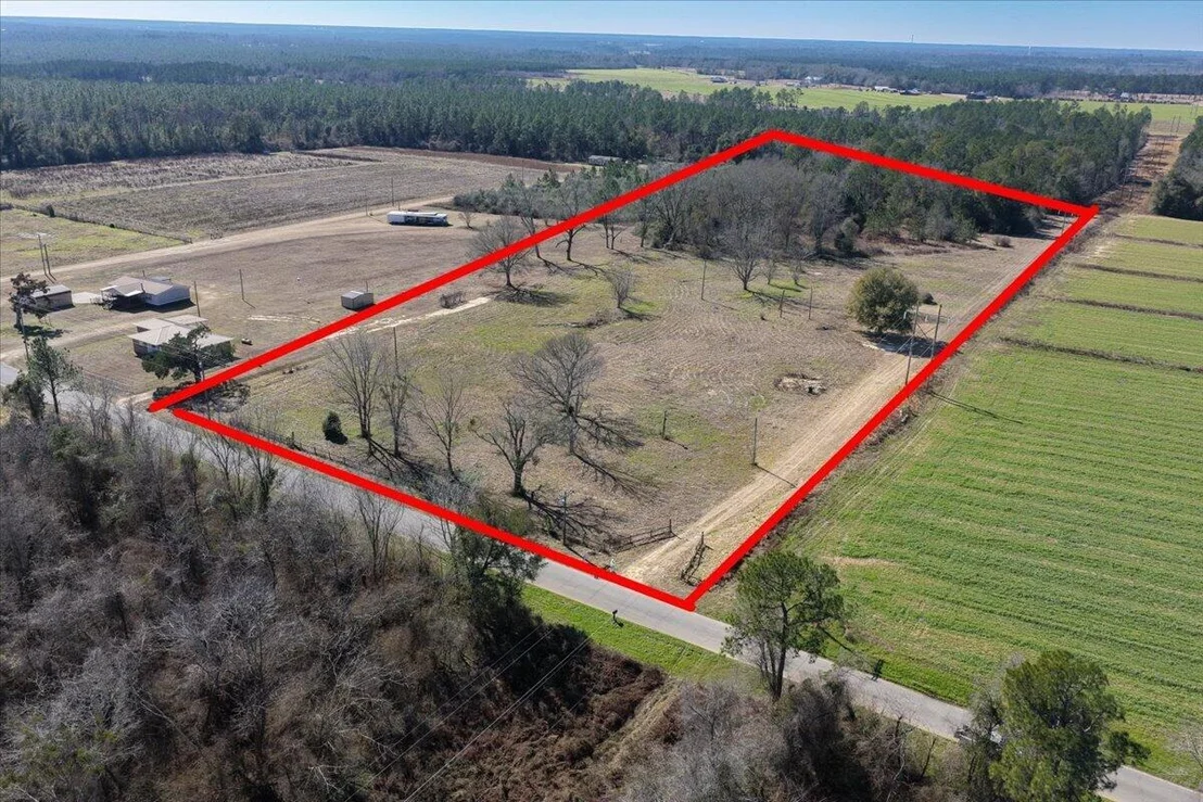 Photo of 3687 Gordon Land Road