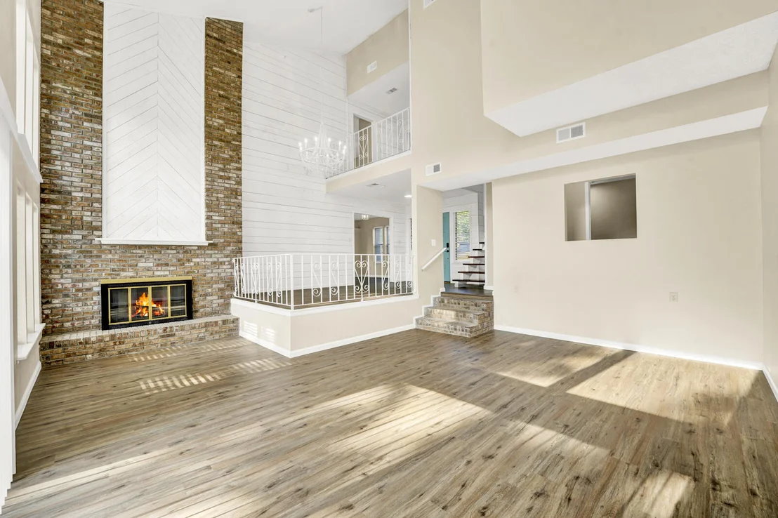 Photo of 645 Carr Drive