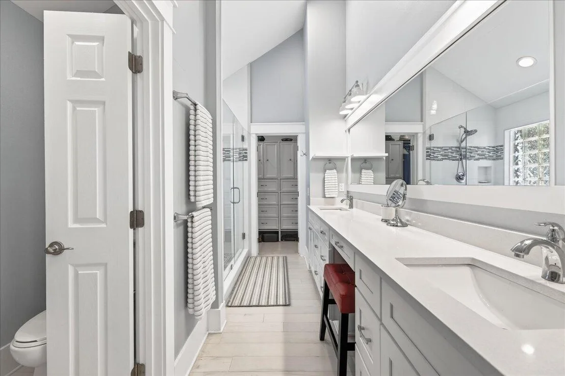 Photo of 627 Bayshore Drive