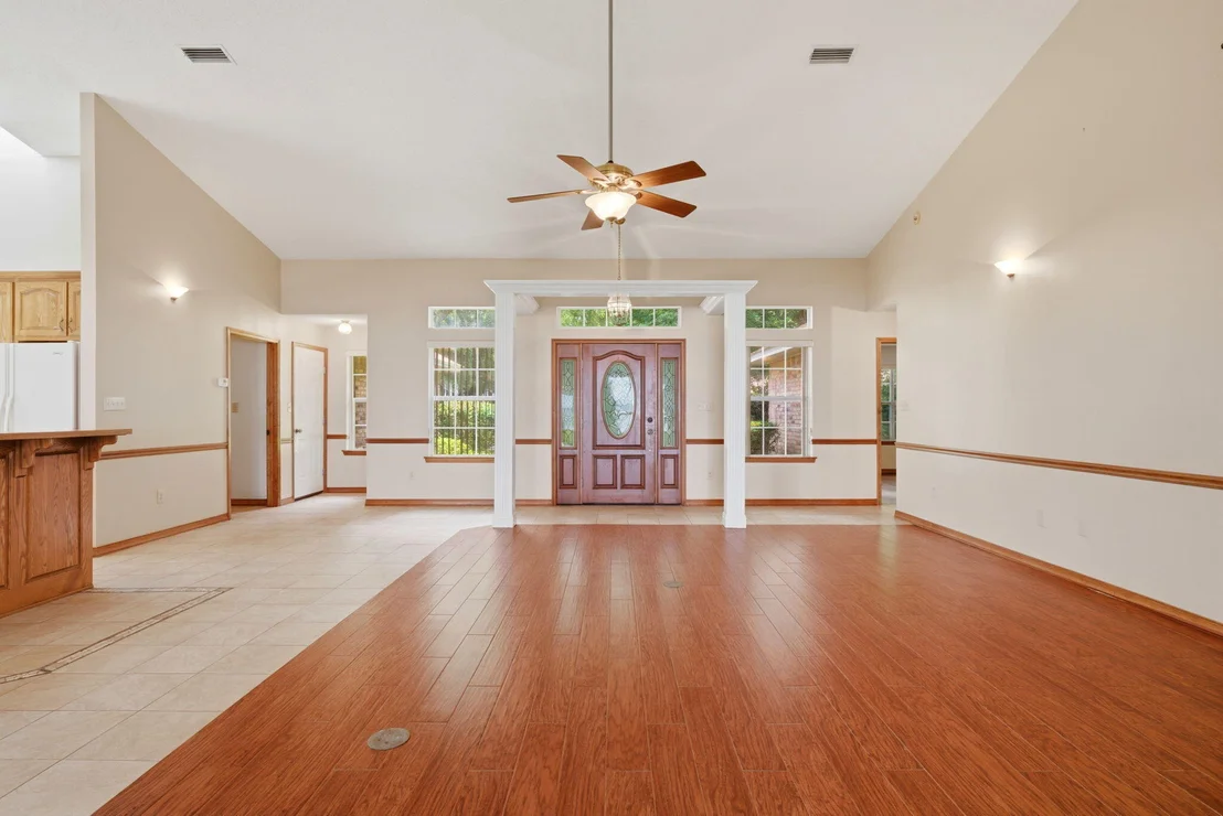 Photo of 6627 Calle De Laurel