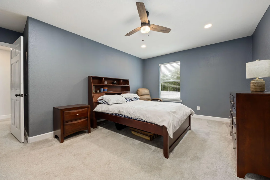 Photo of 255 Edge Avenue
