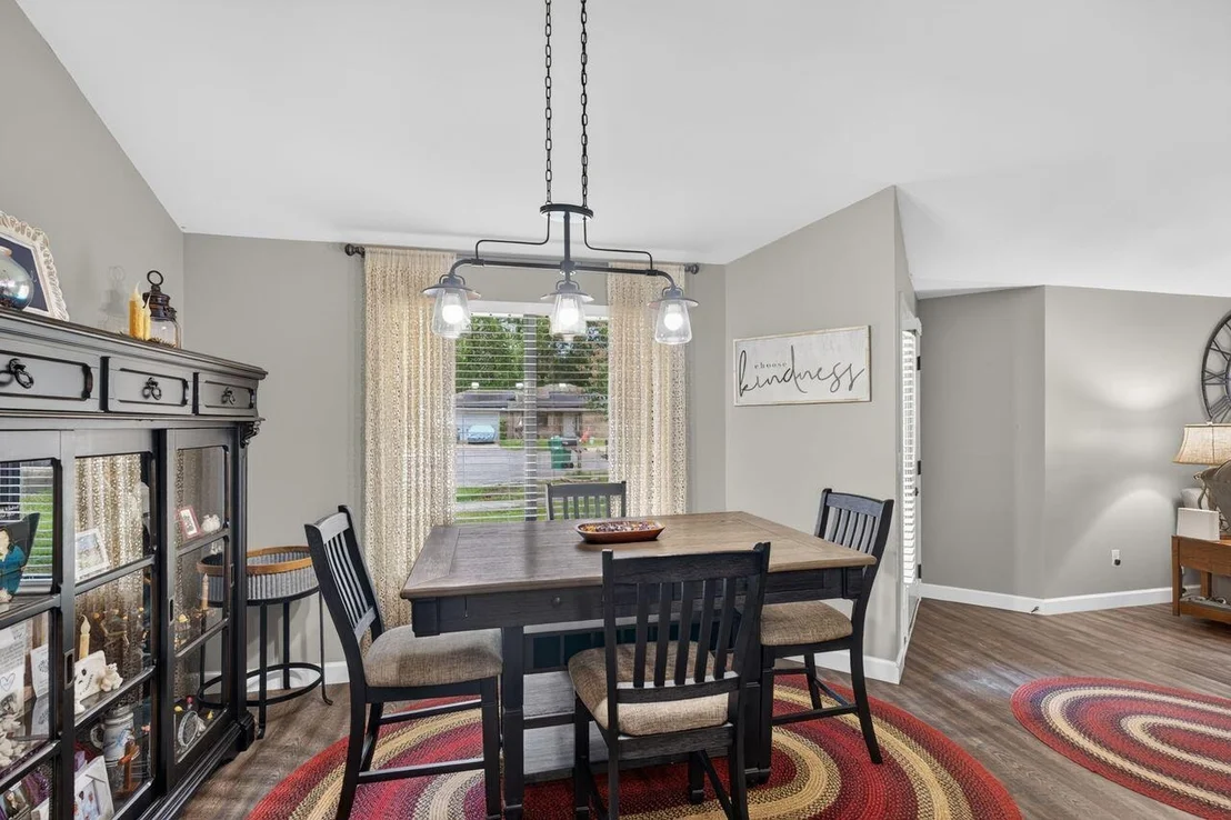 Photo of 117 Poplar Place