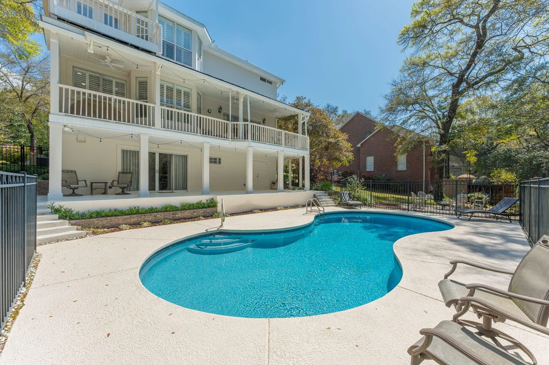 Photo of 2760 Edgewater Drive