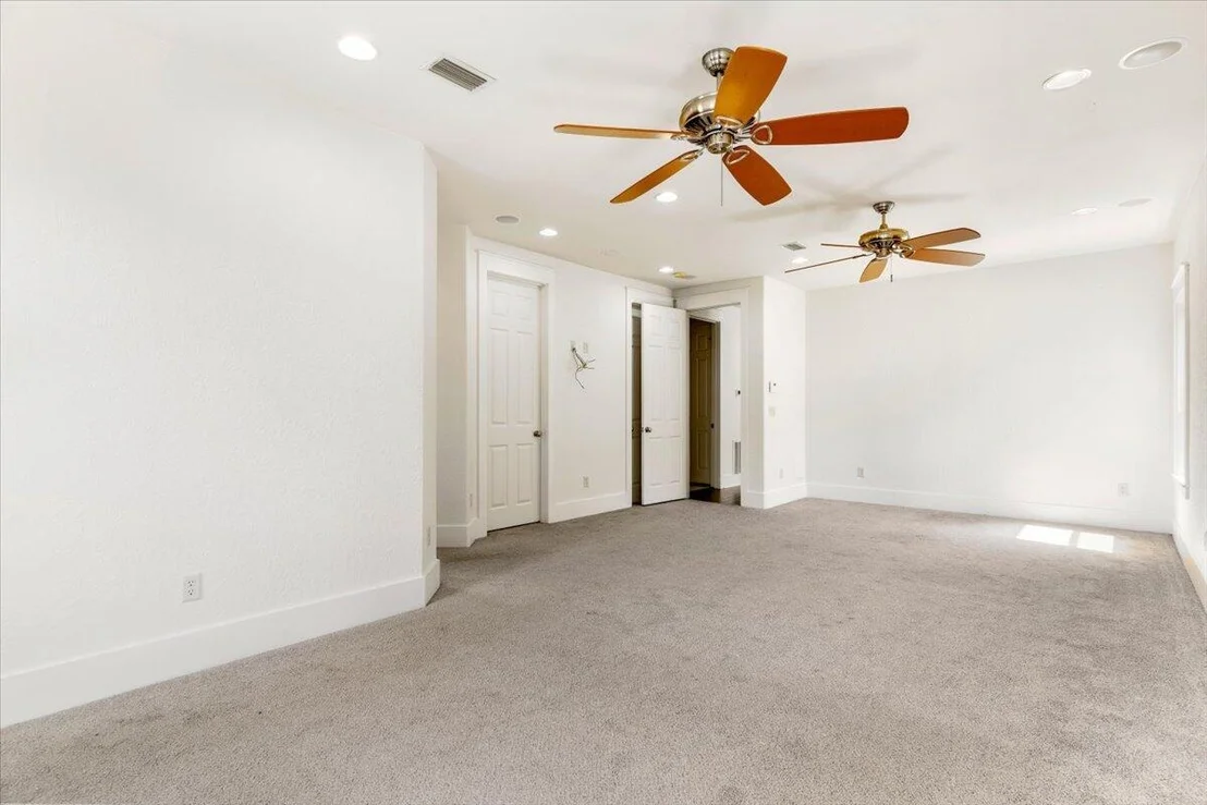 Photo of 31 Beacon Point Drive