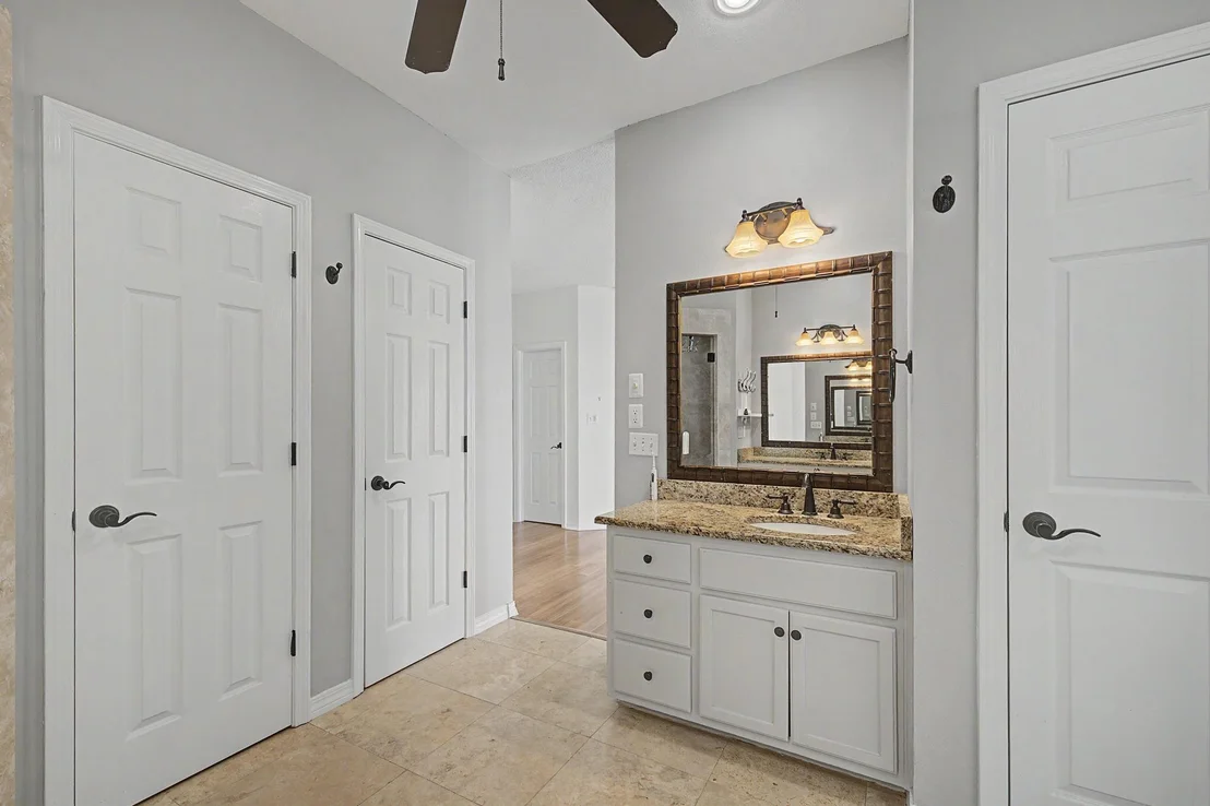 Photo of 4501 Bayside Drive