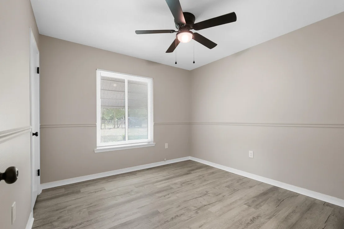 Photo of 3437 Auburn Road