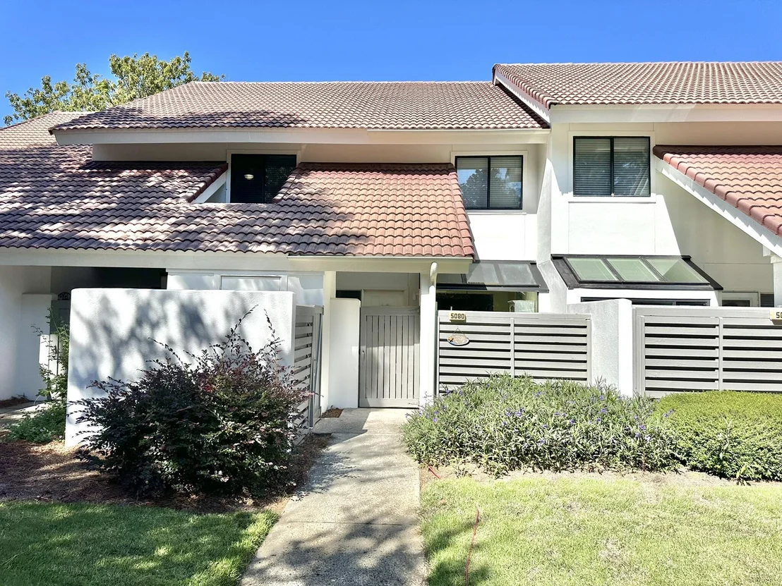 Photo of 5080 Beachwalk Way