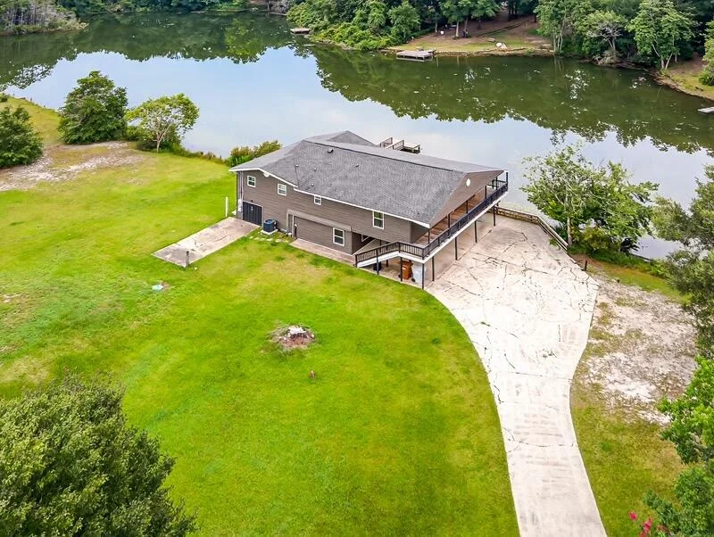 Photo of 4608 Riley Road