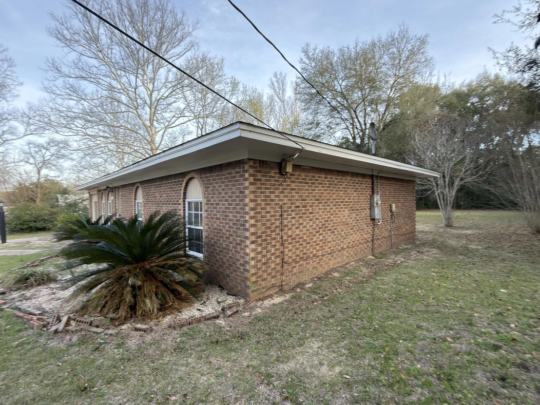 Photo of 208 Forrest Parkway
