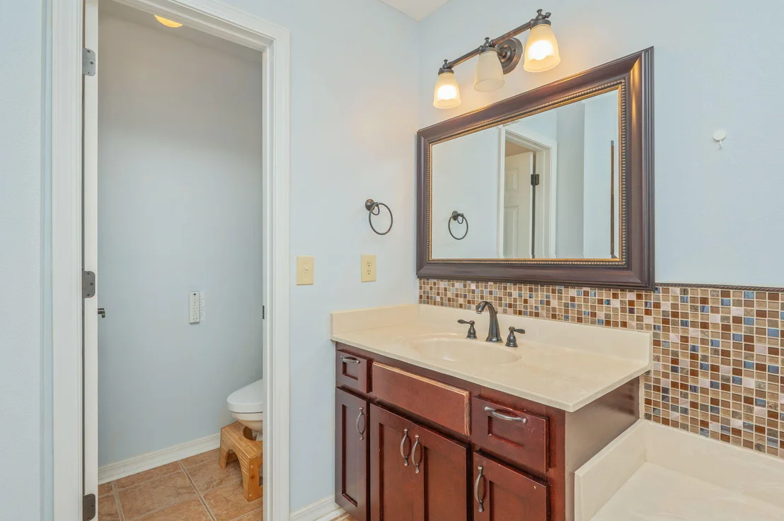 Photo of 1395 Windward Lane