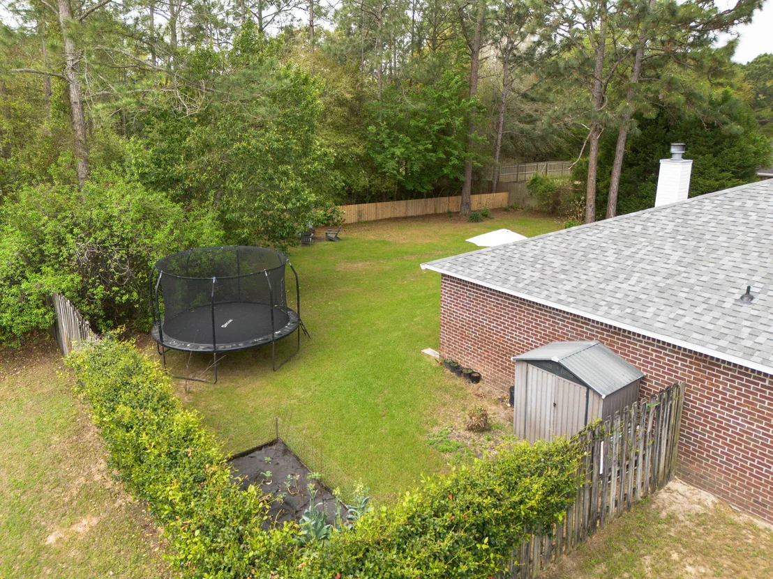 Photo of 2400 Crescent Road