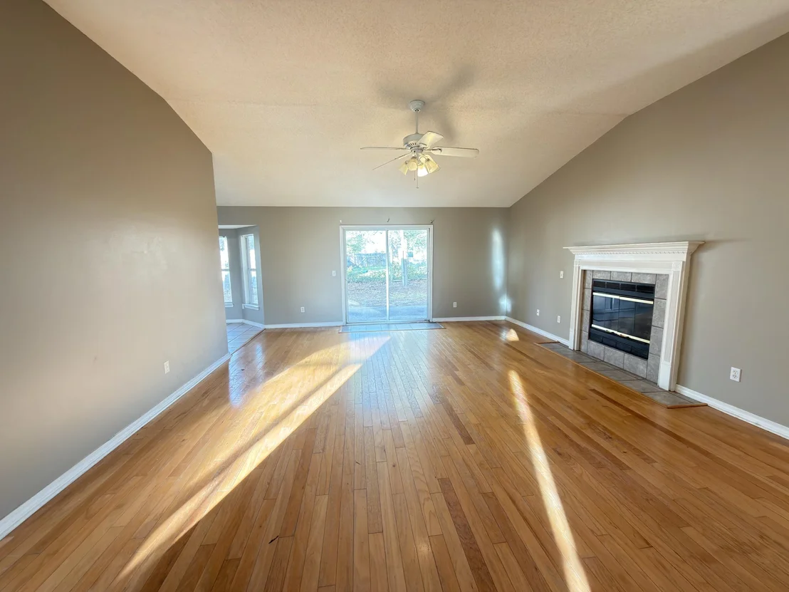 Photo of 1214 Northview Drive