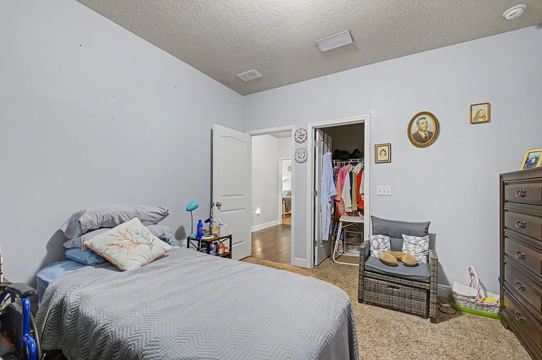 Photo of 9177 Iron Gate Boulevard