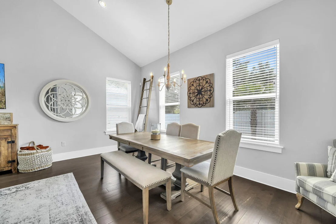 Photo of 283 Lakeland Drive