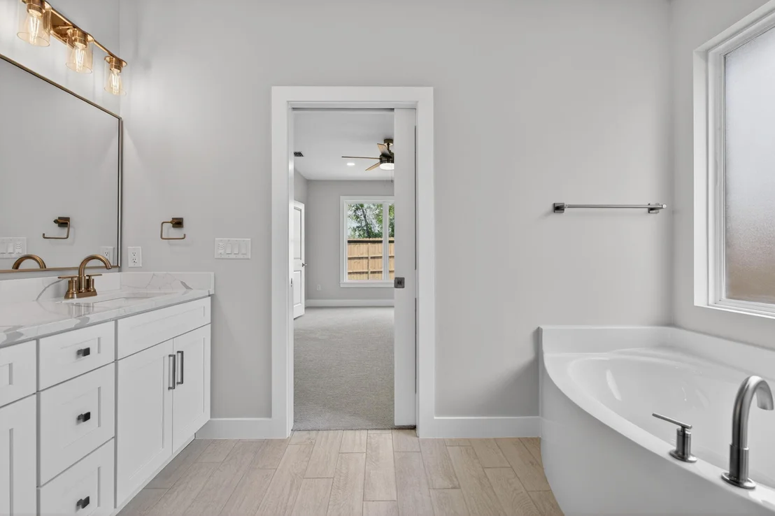 Photo of 505 Apache Street